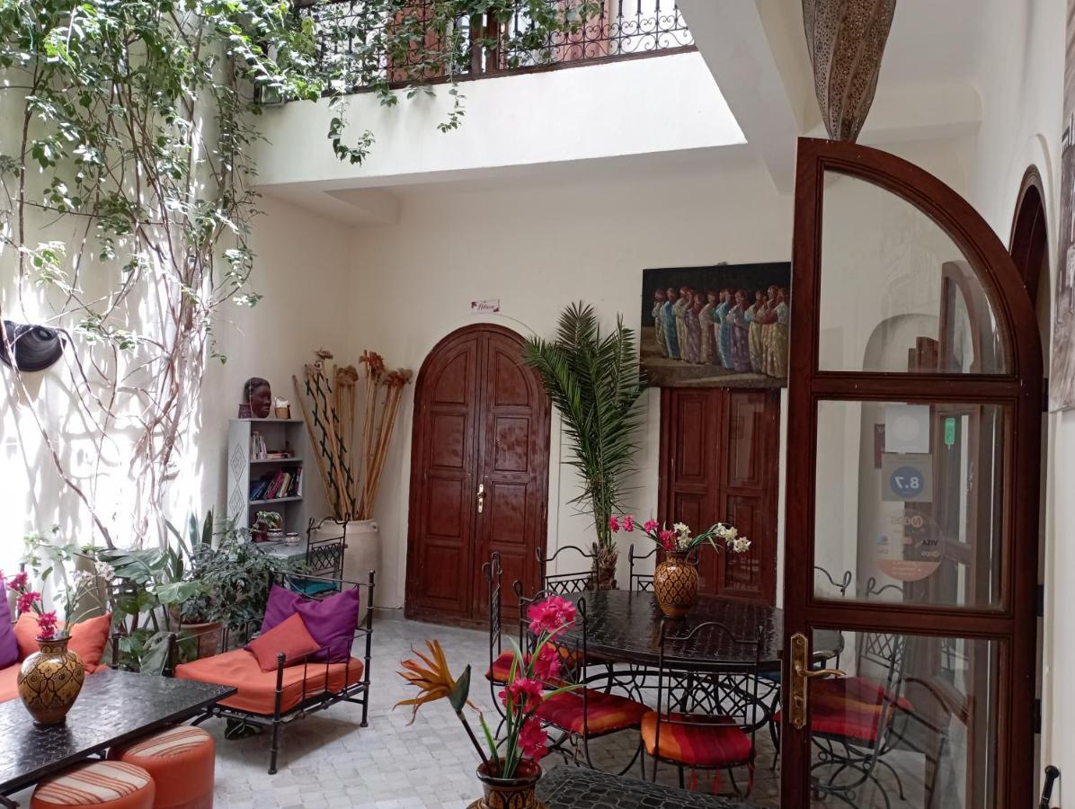 Riad White Flowers Marrakesh Buitenkant foto