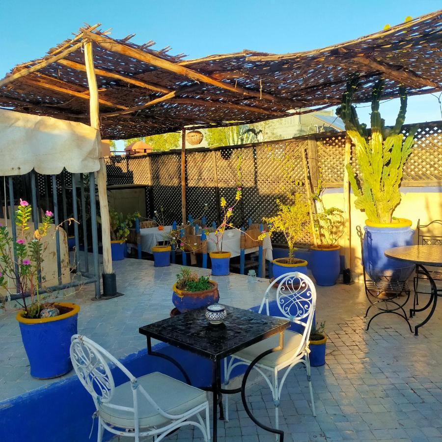 Riad White Flowers Marrakesh Buitenkant foto