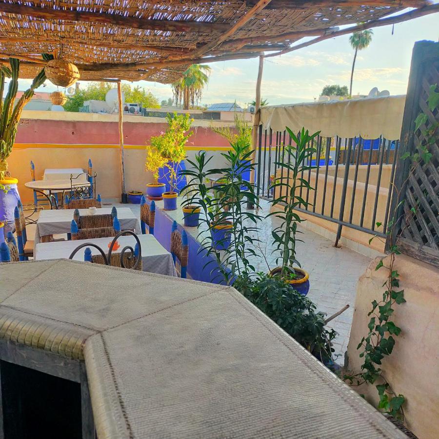 Riad White Flowers Marrakesh Buitenkant foto